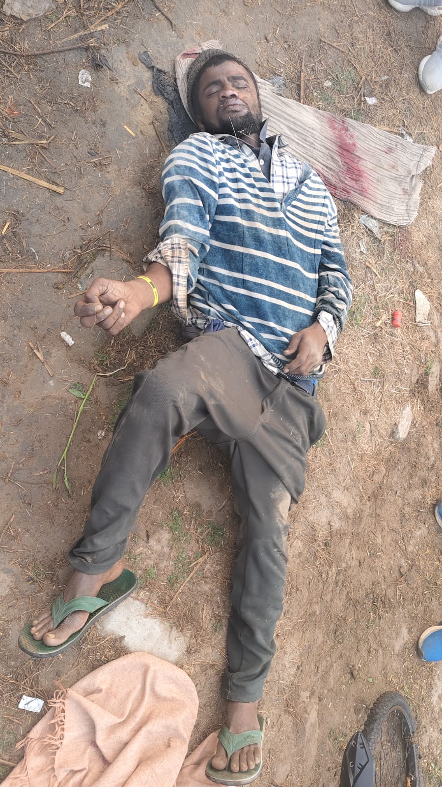 मेहरौना -करचो मार्ग पर मिला सायकिल सवार अजय का शव