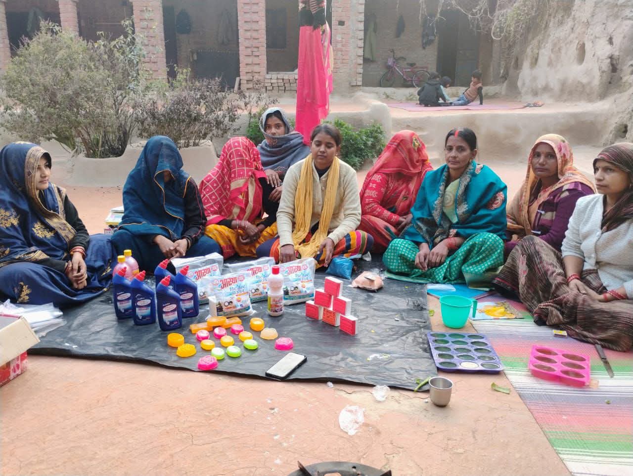 लक्ष्मी महिला स्वयं सहायता समूह की महिलाएं आत्मनिर्भरता की नई मिसाल पेश…