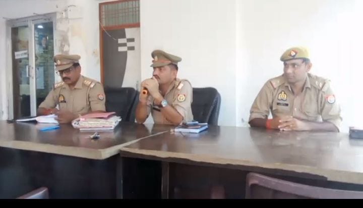 सावन में कांवड़ यात्रा एवं चेहल्लुम को लेकर खागा कोतवाली में संपन्न हुई पीस कमेटी की बैठक